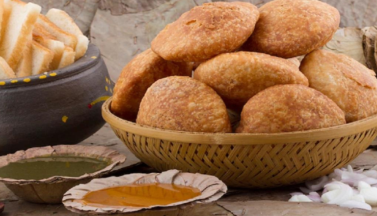 famous foods of uttar pradesh,traditional uttar pradesh cuisine,popular dishes from uttar pradesh,authentic uttar pradesh recipes,iconic food from uttar pradesh,culinary delights of uttar pradesh,uttar pradesh food culture,must-try dishes from uttar pradesh,traditional sweets of uttar pradesh,famous street food of uttar pradesh