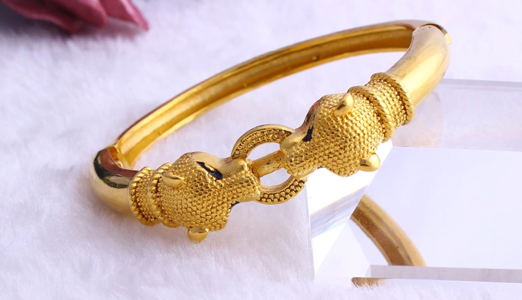 fashionable kada,trending kada for women,women fashion accessories,fashion tips,latest fashion trends