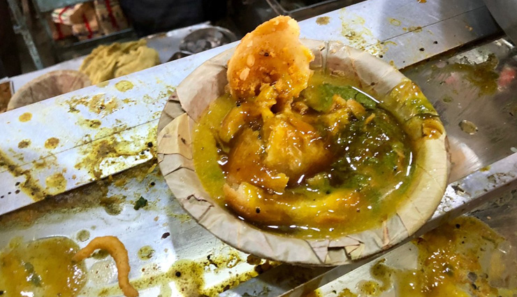 railway stations known for their food,tourism,holidays,travel guide