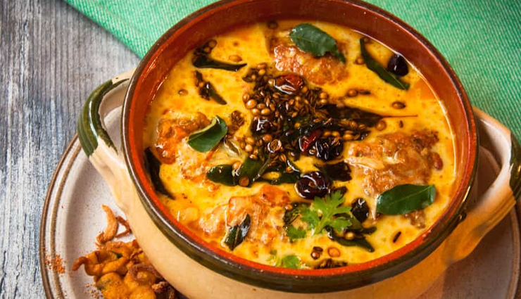 Recipe- Punjabi Style Punjabi Kadhi Pakore