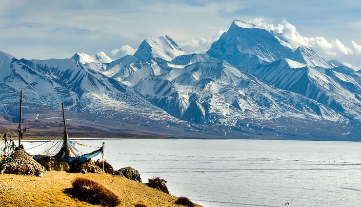 devotees,holy lakes of india,india tourism,tourist places in india