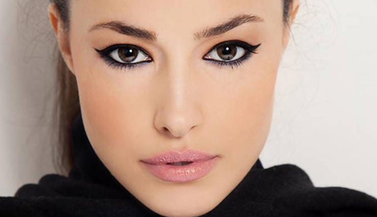 kajal colors,kajal colors in party season,kajal pencil colors,beauty,beauty tips,simple beauty tips