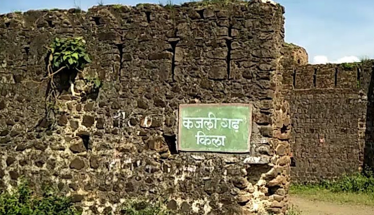 hatyari khoh,indore,patalpani,kajli garh,lal baugh palace,indore tourism,madhya pradesh tourism,tourist place in indore,place to visit in indore,travel guide,tourism,india tourism