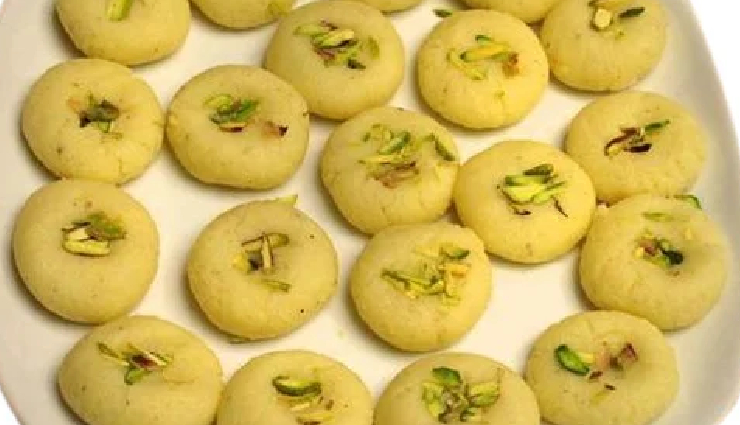 एक बार जरूर बनाकर देखें काजू पेड़ा, हर दिल अजीज होता है इसका स्वाद, तारीफों की हो जाएगी बौछार #Recipe kaju peda,indian sweets,homemade sweets,dessert recipe,easy recipe,quick recipe,festive sweets,appreciation recipe