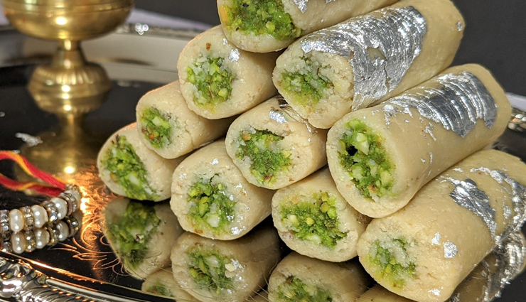 homemade kaju pista roll,kaju pista roll recipe,hunger struck,sweet dish,food