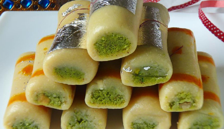 काजू पिस्ता रोल : घर में ही मिल जाए इतनी शानदार मिठाई तो बाजार से लाकर क्या करना #Recipe