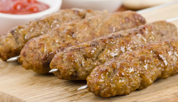 famous foods of uttar pradesh,traditional uttar pradesh cuisine,popular dishes from uttar pradesh,authentic uttar pradesh recipes,iconic food from uttar pradesh,culinary delights of uttar pradesh,uttar pradesh food culture,must-try dishes from uttar pradesh,traditional sweets of uttar pradesh,famous street food of uttar pradesh