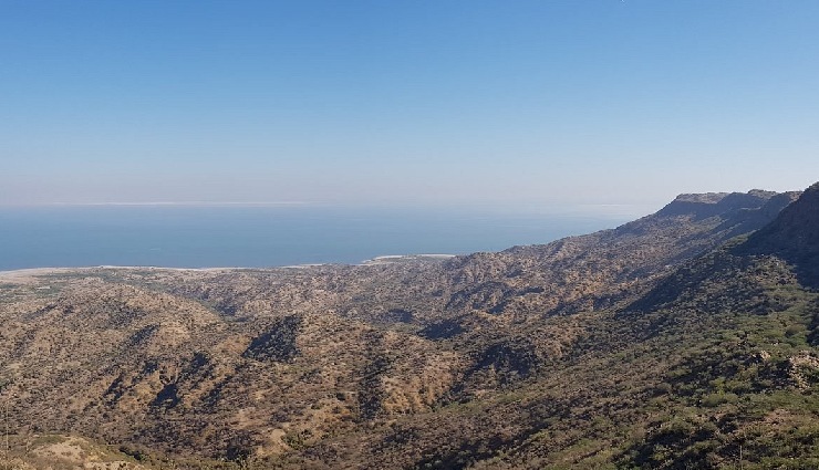 road trips in india,best indian road trips,scenic road journeys india,top road travel destinations,indian road trip routes,adventure travel india,cultural road trips,india by road,himalaya road trip,coastal road drives india,road trip itinerary india,must-visit road destinations