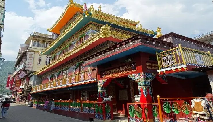 dharamshala monasteries,famous temples in dharamshala,tsuglagkhang complex,namgyal monastery,bhagsunag temple,gyuto monastery,aghanjar mahadev temple,kalachakra temple,spiritual places in dharamshala,visit dharamshala religious sites
