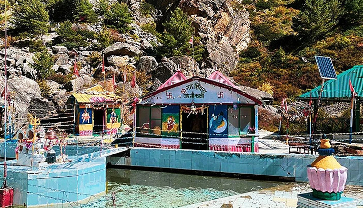 dharchula travel,least explored places dharchula,hidden gems in dharchula,offbeat destinations uttarakhand,dharchula tourism,panchachuli peaks trekking,adi kailash pilgrimage,narayan ashram,kali river activities,om parvat trekking