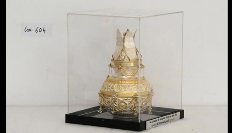 narendra modi mementos,pm narendra modi,auction,narendra modi news in hindi,news,news in hindi