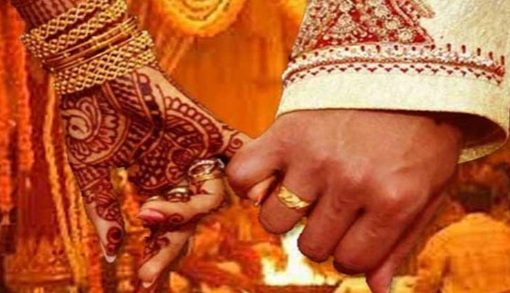 घर की सुख-शांति भंग करता है कलेश, इससे निजात पाने के लिए करें ये उपाय