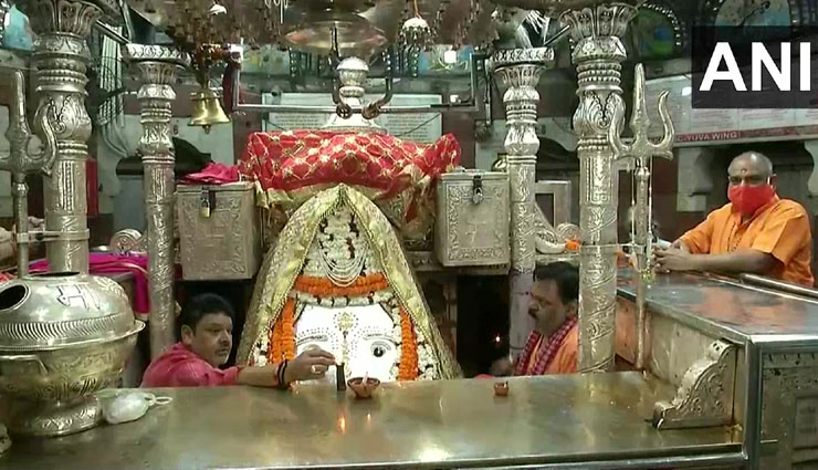आज से खुले देशभर में धार्मिक स्थल, मंदिर-गुरुद्वारे के बाहर जुटे श्रद्धालु
