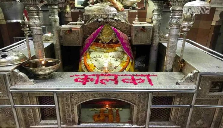 kalkaji temple facts,lesser-known kalkaji mandir details,interesting facts about kalkaji temple,kalkaji temple historical insights,kalkaji mandir architectural marvel,kalkaji temple mahabharata connection,aurangzebs impact on kalkaji mandir,mundan ceremony at kalkaji temple,kalkaji mandir self-manifestation legend,kalkaji temple solar eclipse tradition,unique aspects of kalkaji mandir,kalkaji temple historical significance,intriguing details about kalkaji mandir,kalkaji temple cultural heritage,kalkaji mandir religious practices