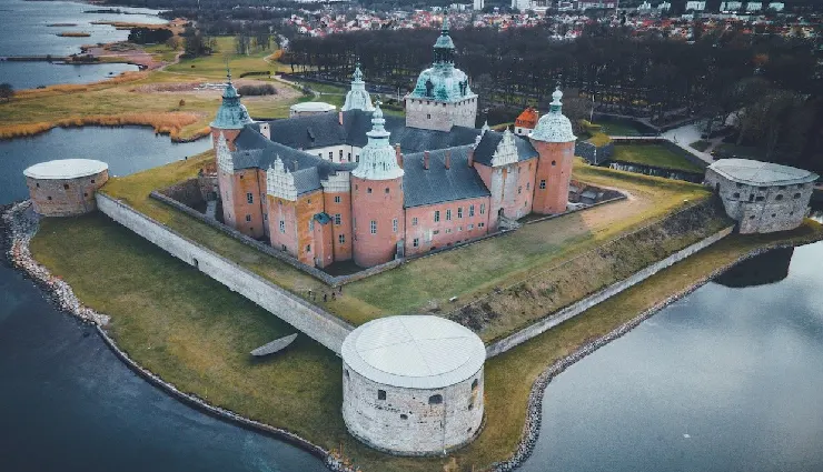 top places to visit in sweden,sweden travel guide,best destinations in sweden,sweden tourism,northern lights sweden,sweden cities to visit,hidden gems in sweden,scandinavian travel,things to do in sweden,sweden sightseeing