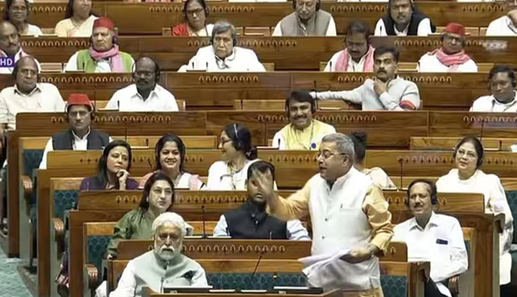 वायरल वीडियो: टीएमसी सांसद कल्याण बनर्जी का बीजेपी के '400 पार' नारे पर 'चू-किट-किट' वाला तंज