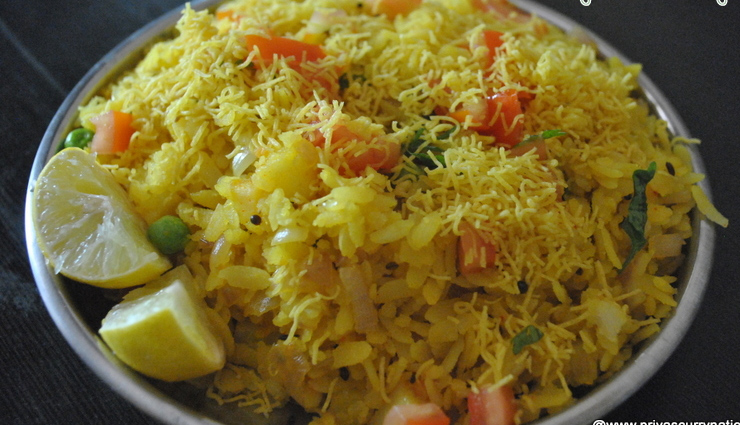 Recipe- Easy To Make Kanda Batata Poha
