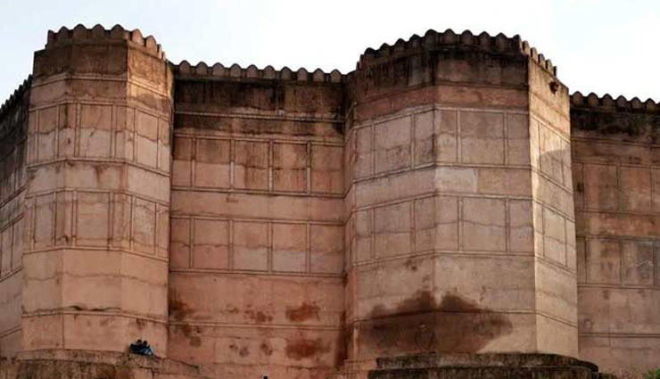 mathura tourist attractions,top places to visit in mathura,exploring mathura popular sites,must-see places in mathura,mathura travel destinations,sightseeing in mathura,india,historic sites in mathura,best tourist spots in mathura,mathura travel guide
    famous landmarks in mathura