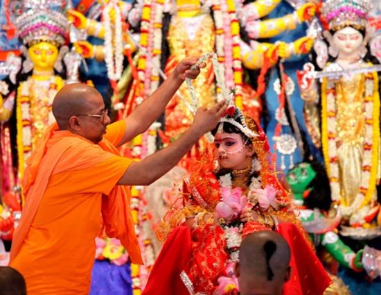 Chaitra Navratri Festival 2018: क्यूँ जरूरी है नवरात्रों में कन्या का पूजन