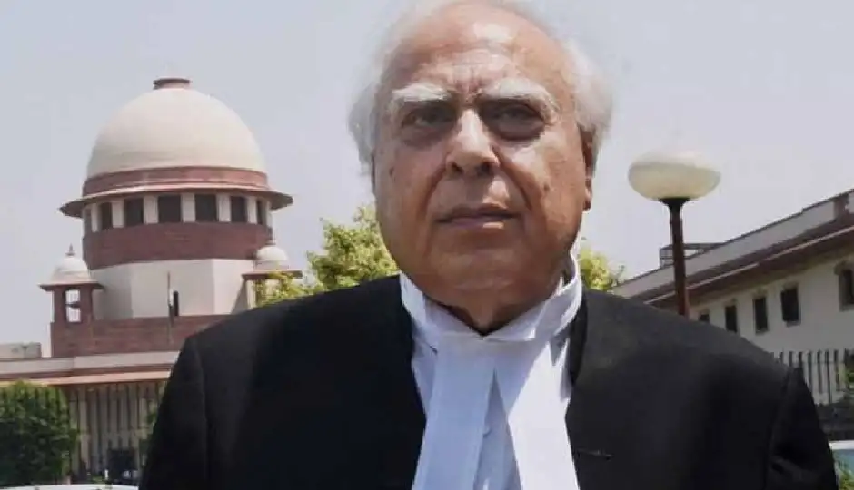 'ऐसे माहौल में रहना शर्मनाक', अभिषेक बनर्जी पर हमले को लेकर कपिल सिब्बल का बयान गरमाया, भाजपा ने किया पलटवार