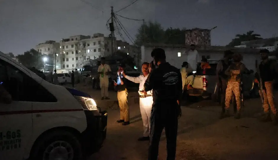 पाकिस्तान के कराची में बड़ा आतंकी हमला, 4 रेंजर्स की मौत, 5 हमलावर मारे गए; जानिए कैसे रची गई पूरी साजिश