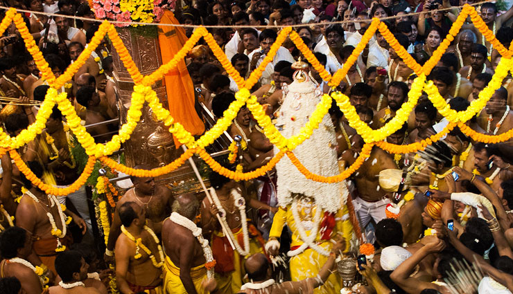 popular festivals in south india,south indian festivals guide,onam festival kerala,mysore dasara celebrations,pongal festival tamil nadu,hampi utsav karnataka,karaga festival bangalore,thrissur pooram temple festival,chithirai thiruvizha madurai,ugadi festival andhra pradesh,mahamaham festival tamil nadu,vishu festival kerala,traditional festivals of south india,famous south india cultural festivals,south india festival tour packages,south indian temple festivals,harvest festivals in south india,cultural festivals in south india.