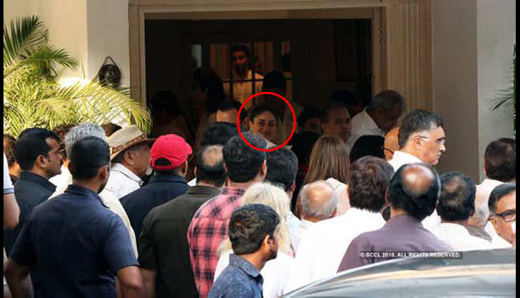 bollywood,karan johar,rani mukherji,krisha raj kapoor funeral,Kareena Kapoor,anil kapoor