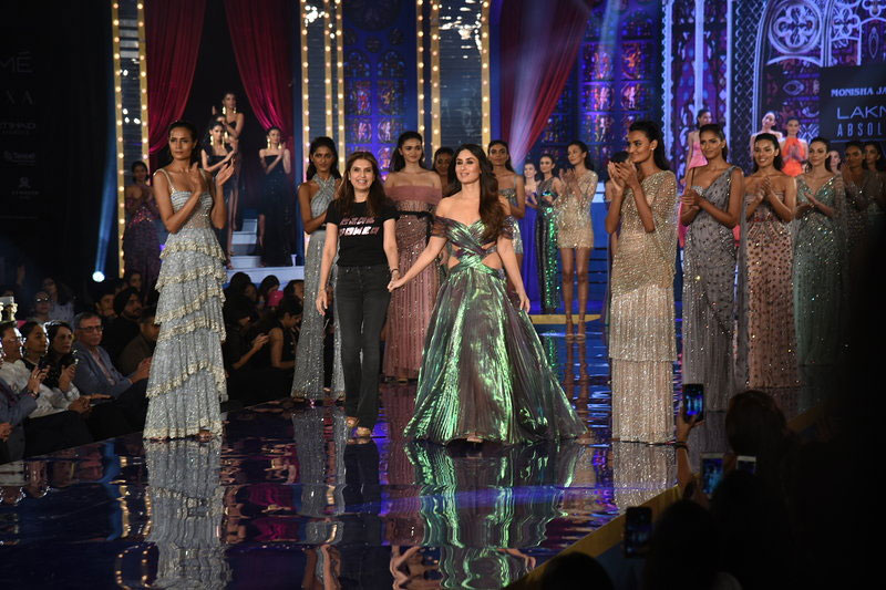 bollywood,Kareena Kapoor Khan,monisha jaisingh,lakme fashion week 2018,ramp show,fashion,fashion event