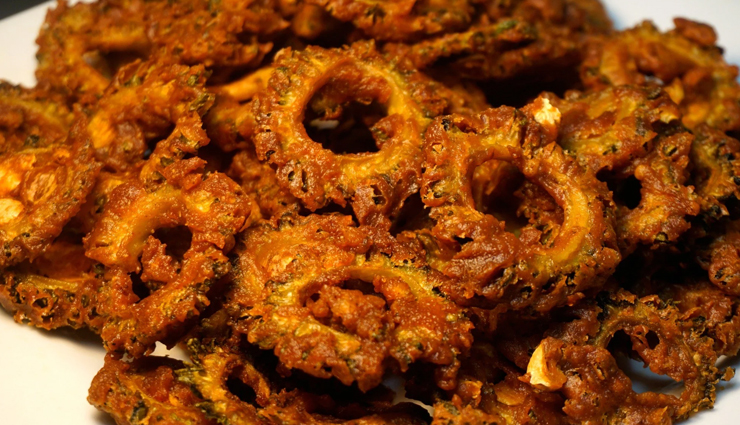 karela chips recipes,crispy karela chips,how to make karela chips,hunger struck,food,easy to cook recipes,bitter ground chips