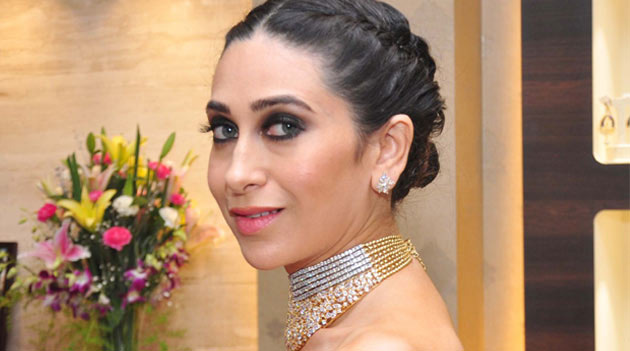 वेब सीरीज से करिश्मा कपूर करेंगी करियर की 3री पारी की शुरूआत karishma kapoor,web series,entertainment news