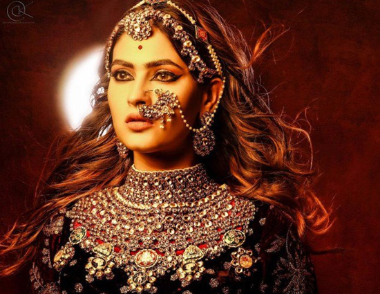 पद्मावत में दीपिका पादुकोण के रानी पद्मिनी अवतार में नज़र आई ये एक्ट्रेस, तस्वीरे वायरल #PHOTOS