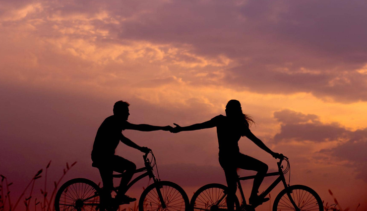 cheaters karma,infidelity karma,karmic retribution,betrayal in relationships,emotional aftermath of cheating,karmic consequences of cheating,karma for cheaters,infidelity consequences,love and karma,cheaters payback