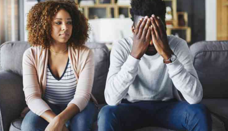 karmic relationship signs,recognizing karmic connections,karma in love,relationship lessons,spiritual connections in love,understanding karmic bonds,signs of karmic partnership,healing through relationships,soul connections in love,karmic ties in relationships