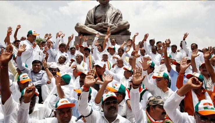 कर्नाटक में शक्ति परीक्षण कल - येदियुरप्पा से कहा, शनिवार 4 बजे तक साबित करें बहुमत