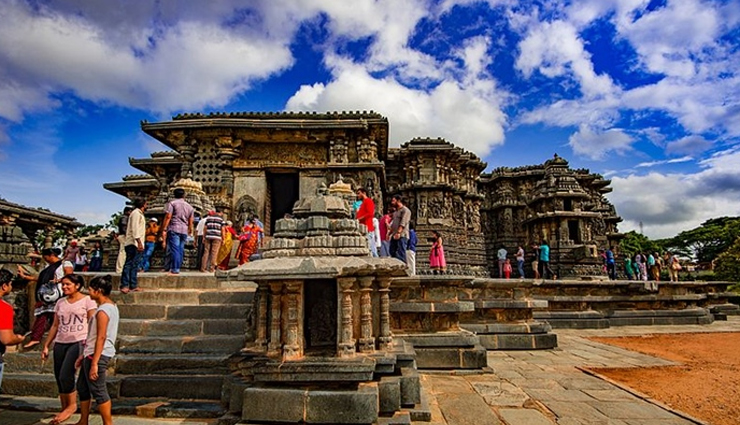 ancient temples of karnataka,karnataka,temples in karnataka,virupaksha temple,hampi,hoysaleswara temple,halebidu,chennakeshava temple,belur,vidyashankara temple,sringeri,bhutanatha temple,badami,durga temple,aihole,mallikarjuna temple,pattadakal