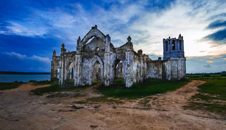 tourist places in karnataka,karnataka,least explored places in karnataka,st marys island,shettihalli church,netrani island,honnemaradu,bandaje falls,maravanthe beach