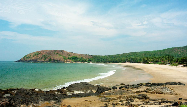 karnataka,beaches in karnataka,gokarna beach,paradise beach,maravanthe beach,om beach,devbagh beach,kudle beach