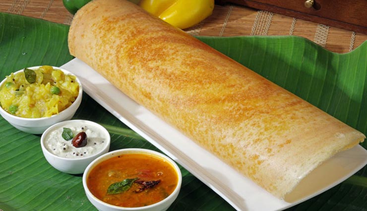 favorite street food of india,indian street food,delicious street food,mouthwatering delicacies from indian street,best street cuisine,popular street food,travel,cuisines