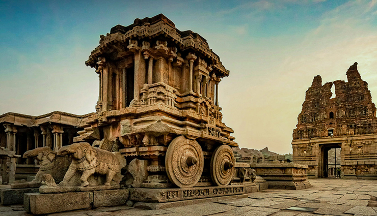 karnataka,places to visit in karnataka,karnataka during monsoon,monsoon places,dandeli national park,ballalarayana durga fort,lush green rainforests of agumbe,coorg,the ancient world of hampi,scenic drive to chikmagalur