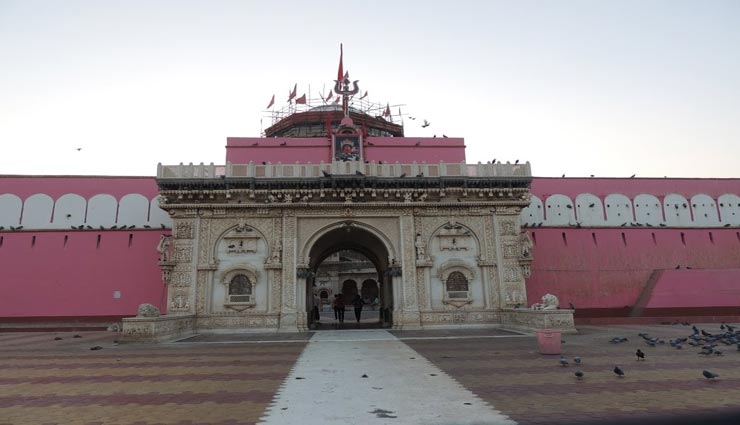 बीकानेर : इस बार नवरात्रि में नहीं हो पाएंगे मातारानी के दर्शन, बंद रहेगा करणी माता मंदिर