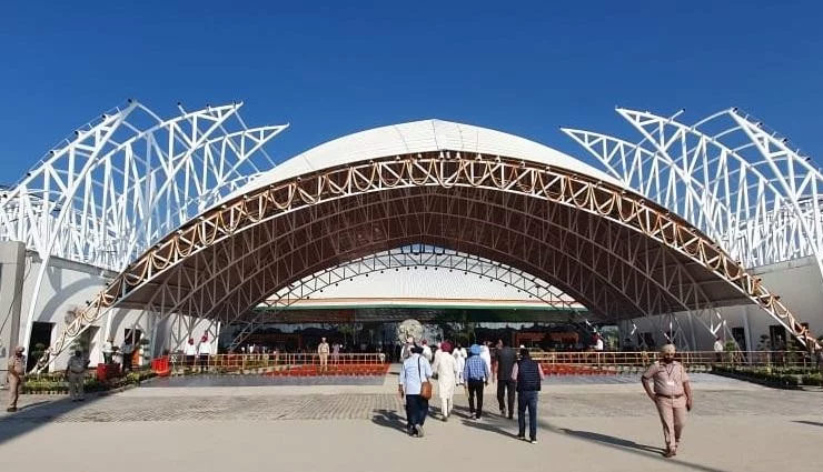 news,news in hindi,kartarpur corridor inauguration,pm narendra modi,gurdaspur,sunny deol,hardeep puri,sukhbir badal,dera baba nanak