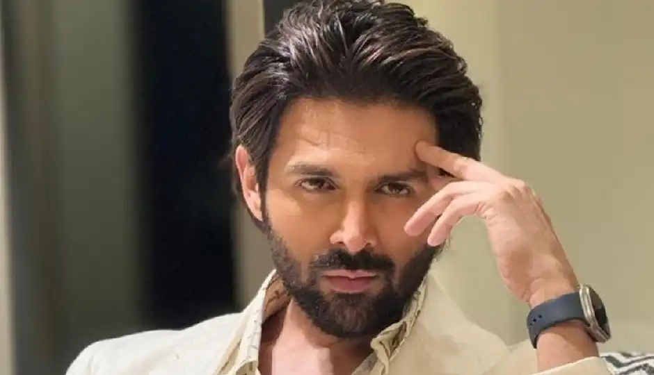 शूटिंग के दौरान घायल हुए कार्तिक आर्यन, घुटने में लगी गंभीर चोट; अस्पताल में भर्ती, जल्द होगी सर्जरी