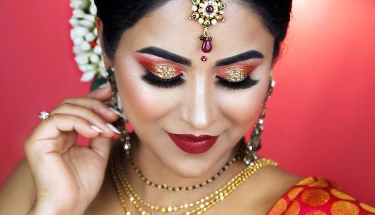 करवाचौथ वाले दिन पाना चाहती हैं खूबसूरती, अभी करें ये 4 काम