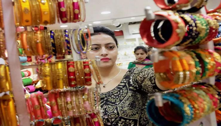 करना चाहती हैं करवा चौथ की शॉपिंग, दिल्ली के ये 4 बाजार रहेंगे परफेक्ट