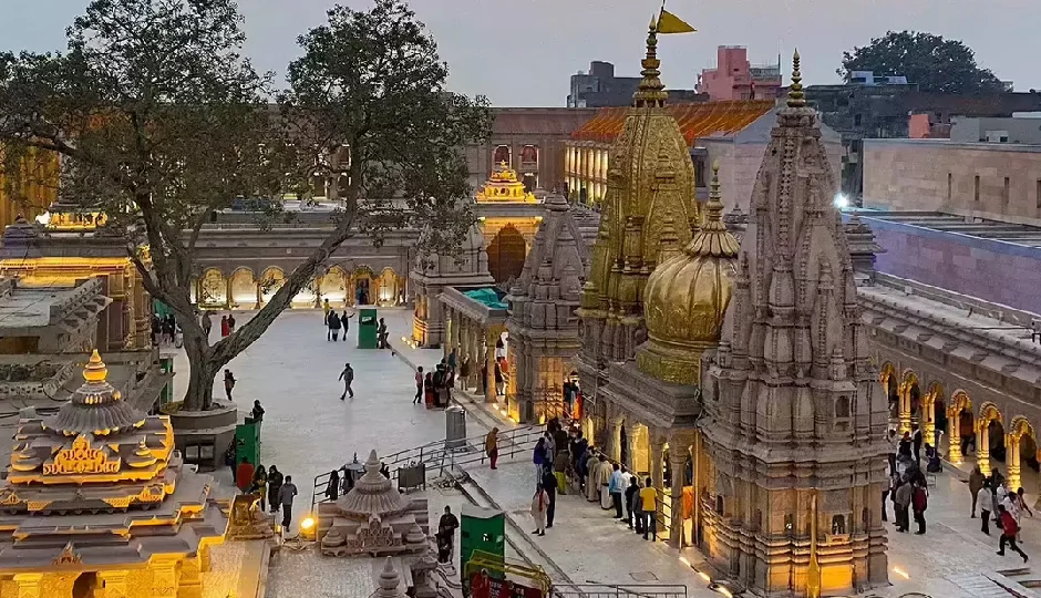 काशी विश्वनाथ मंदिर के पुजारियों को राज्य कर्मचारी का दर्जा, वेतन में तीन गुना बढ़ोतरी, नई सेवा नियमावली लागू