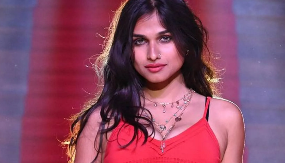 Salman Khan,shahrukh khan,anant ambani,radhika merchant,anant radhika marriage anniversary,mukesh ambani,kashish kapoor,actress kashish kapoor,bigg boss