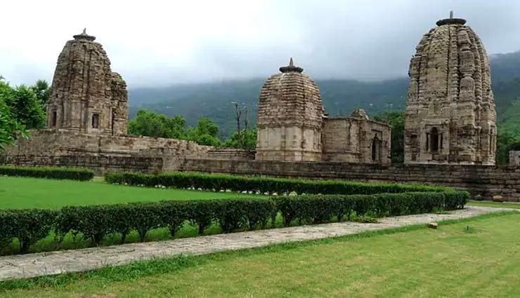कश्मीर के ये मंदिर बने है आस्था के केंद्र, आइये जानें इनके बारे में