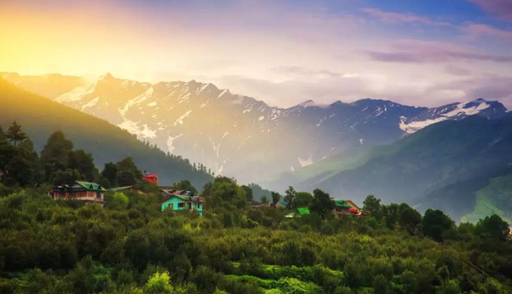 15 Beautiful Places in Kashmir Tourists Should Not Miss