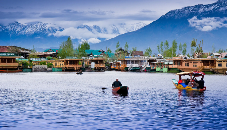 6 Beautiful Tourist Attractions To Visit in Kashmir