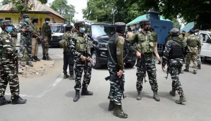 J-K / अनंतनाग जिले में सुरक्षाबलों ने मार गिराए 3 आतंकी, AK-47 राइफल और 2 पिस्टल बरामद 
